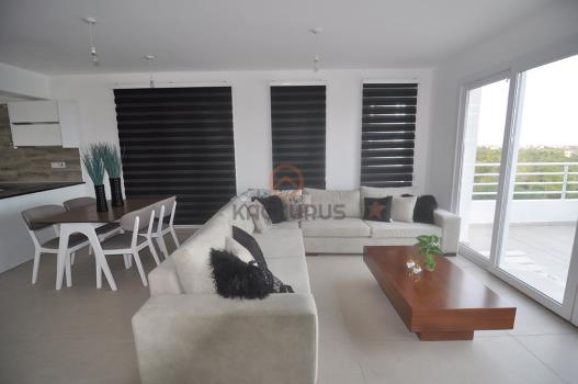 Apartamento Dúplex 2+1 En Venta En El Centro De Gazimağusa | Vista Al Mar, Vida Confortable